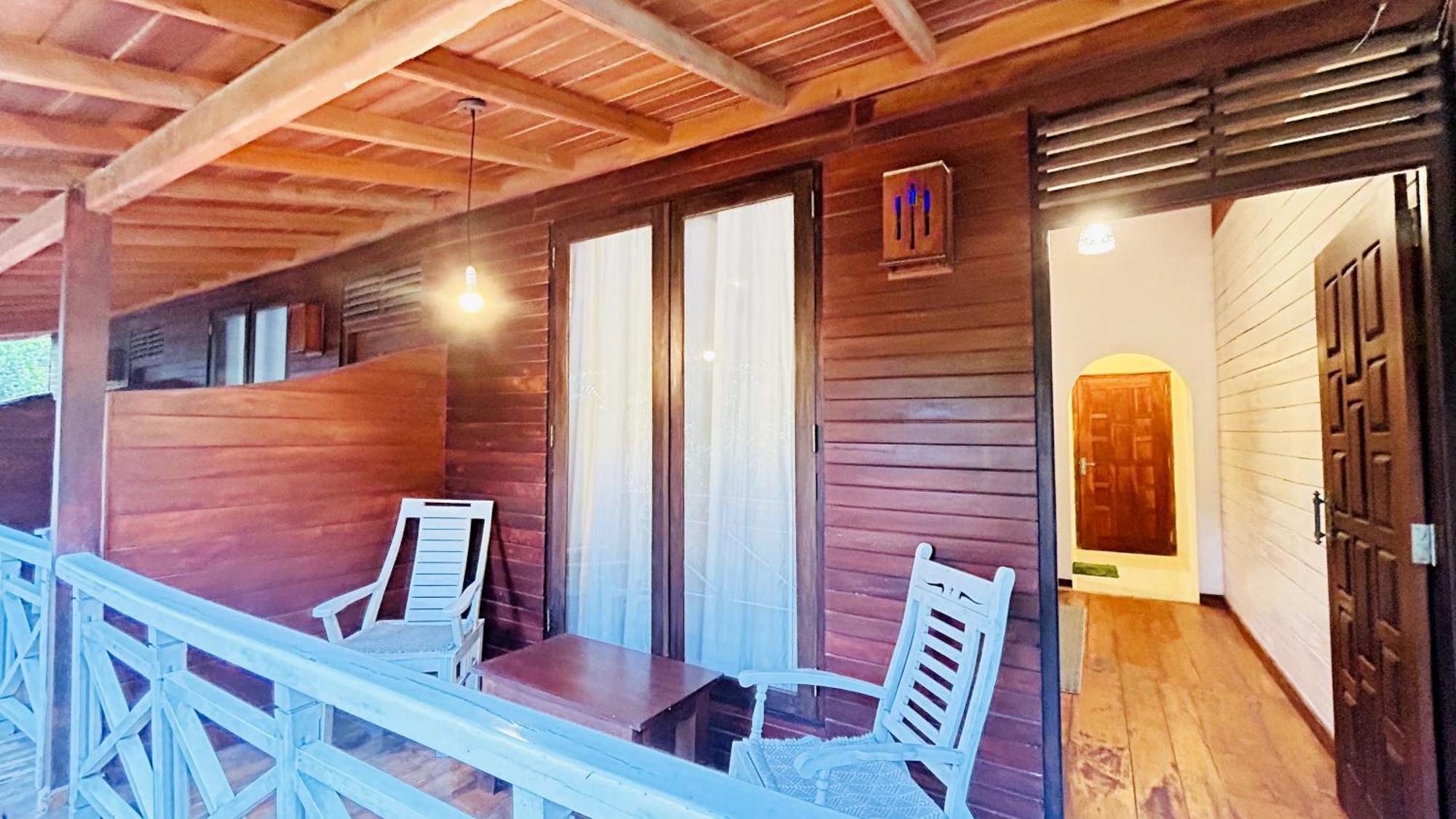 Wood Lodge Mirissa Exterior photo